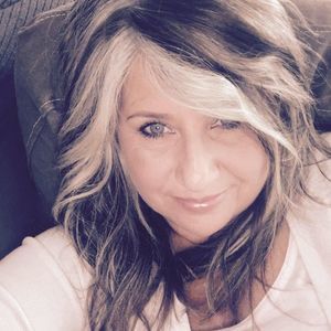 Meet your Posher, Dina